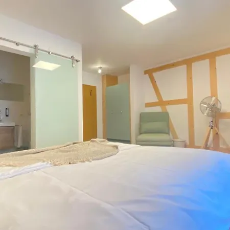 Haus Am Heiner Geissler Platz By Landgasthof Zickler Hotel *