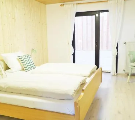 Haus Am Heiner Geissler Platz By Landgasthof Zickler Hotel *