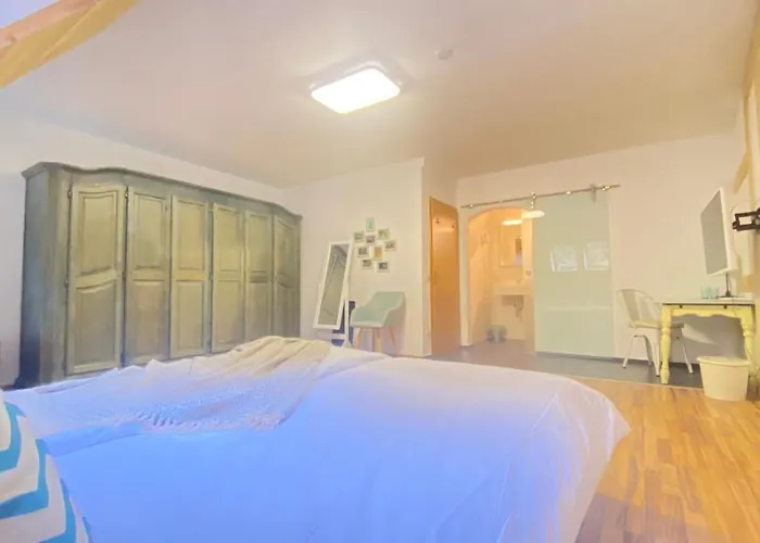 Haus Am Heiner Geissler Platz By Landgasthof Zickler ホテル Gleisweiler