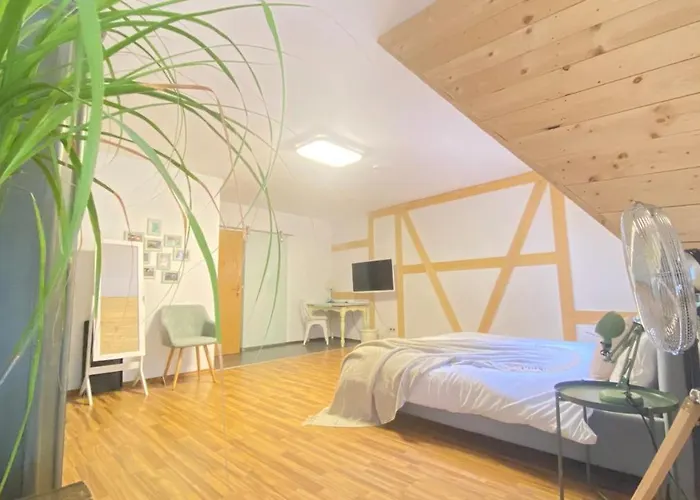 Haus Am Heiner Geissler Platz By Landgasthof Zickler