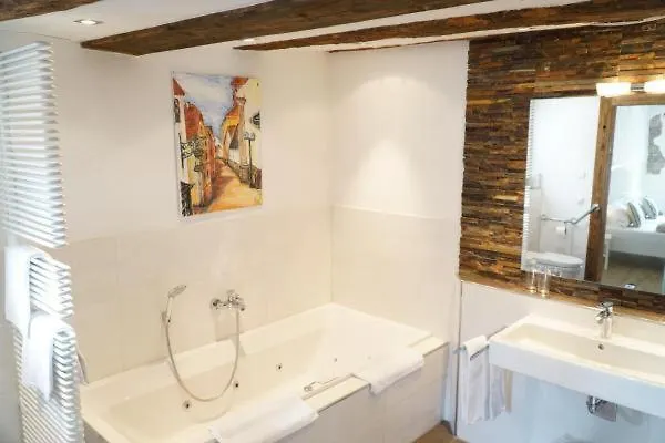 Haus Am Heiner Geissler Platz By Landgasthof Zickler *